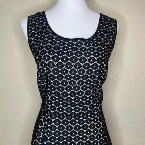 Enfocus Studio Black & White Geometric Lace Fit and Flare Dress Size 12 - Picture 3 of 11